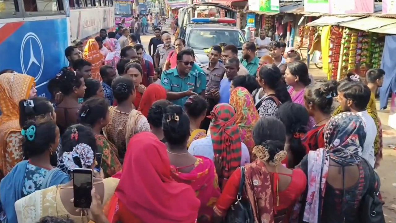 রংপুরে চাঁদা আদায়ের নিয়ন্ত্রণ নিয়ে হিজড়াদের দুই গ্রুপের উত্তেজনা