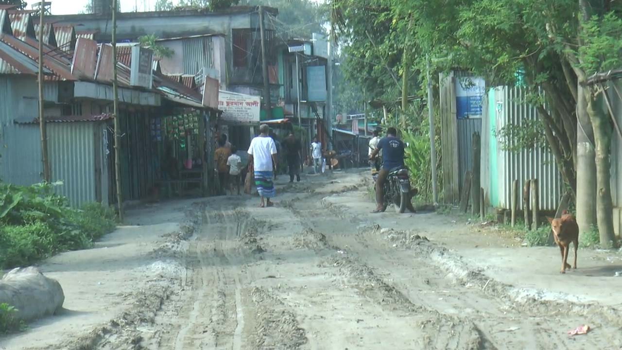 অবৈধ দখলে থমকে যমুনা সেতু অ্যাপ্রোচ সড়কের কাজ