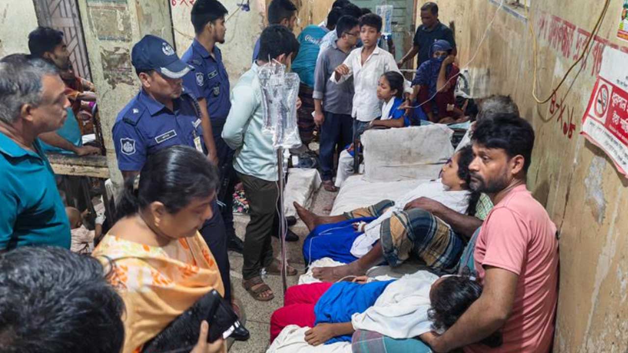হাতিয়ায় ফের শ্রেণিকক্ষে অসুস্থ হল ২১ শিক্ষার্থী