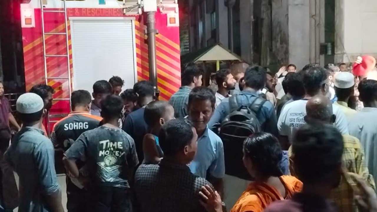 মমেক হাসপাতালে আগুন, হুড়োহুড়িতে আহত রোগী