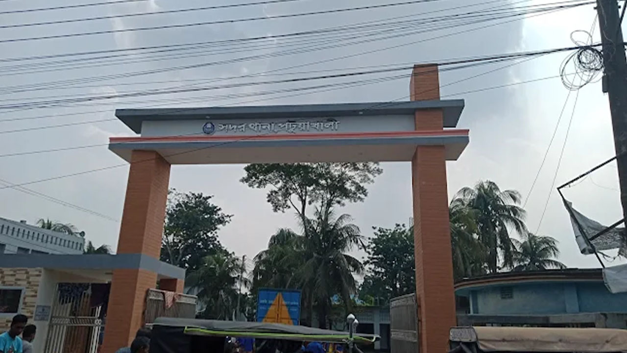 পটুয়াখালীতে ফিলিং স্টেশন ম্যানেজারের বিরুদ্ধে ৪৮ লাখ টাকা আত্মসাতের মামলা
