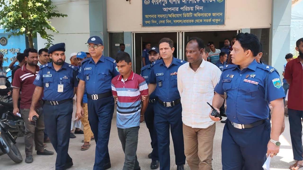 কিশোর চালককে হত্যা করে ভ্যান ছিনতাই, গ্রেপ্তার ২