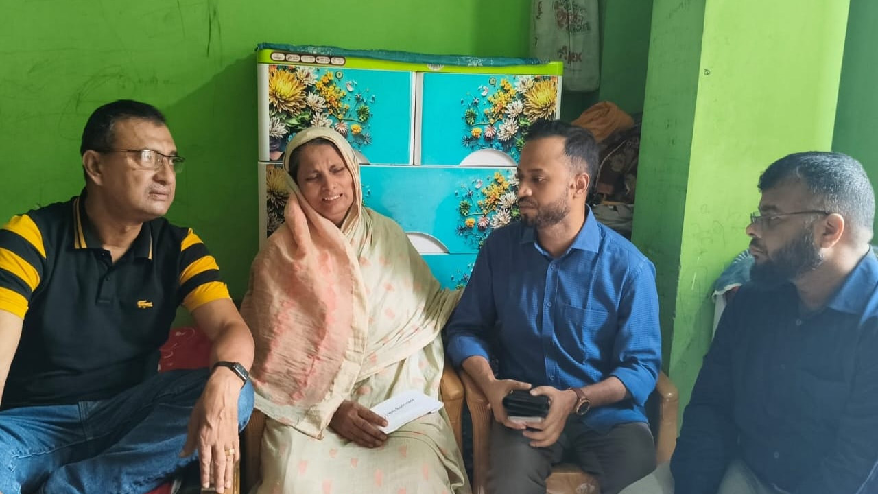 প্রধানমন্ত্রী তারেক রহমানের শহীদ জুবায়েরের বোনের খোঁজ
