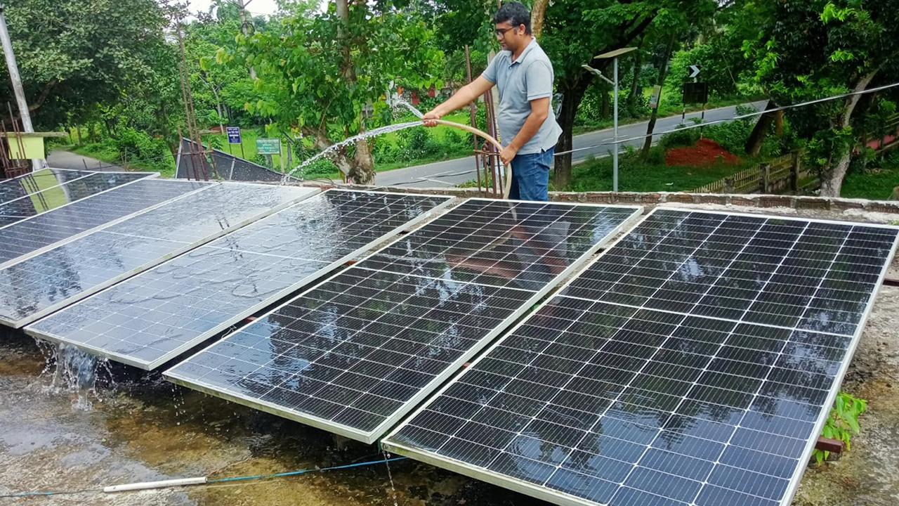 মাগুরায় তরুণ প্রকৌশলীর সৌরবিদ্যুৎ জাতীয় গ্রিডে