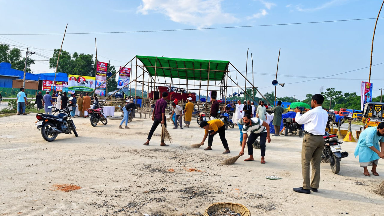 হাটিকুমরুলে ১১ দলীয় লংমার্চের নিরাপত্তায় ৫০০ পুলিশ মোতায়েন