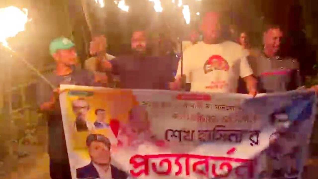 বরগুনার বিভিন্ন স্থানে নিষিদ্ধ যুবলীগের বিক্ষোভ মিছিল