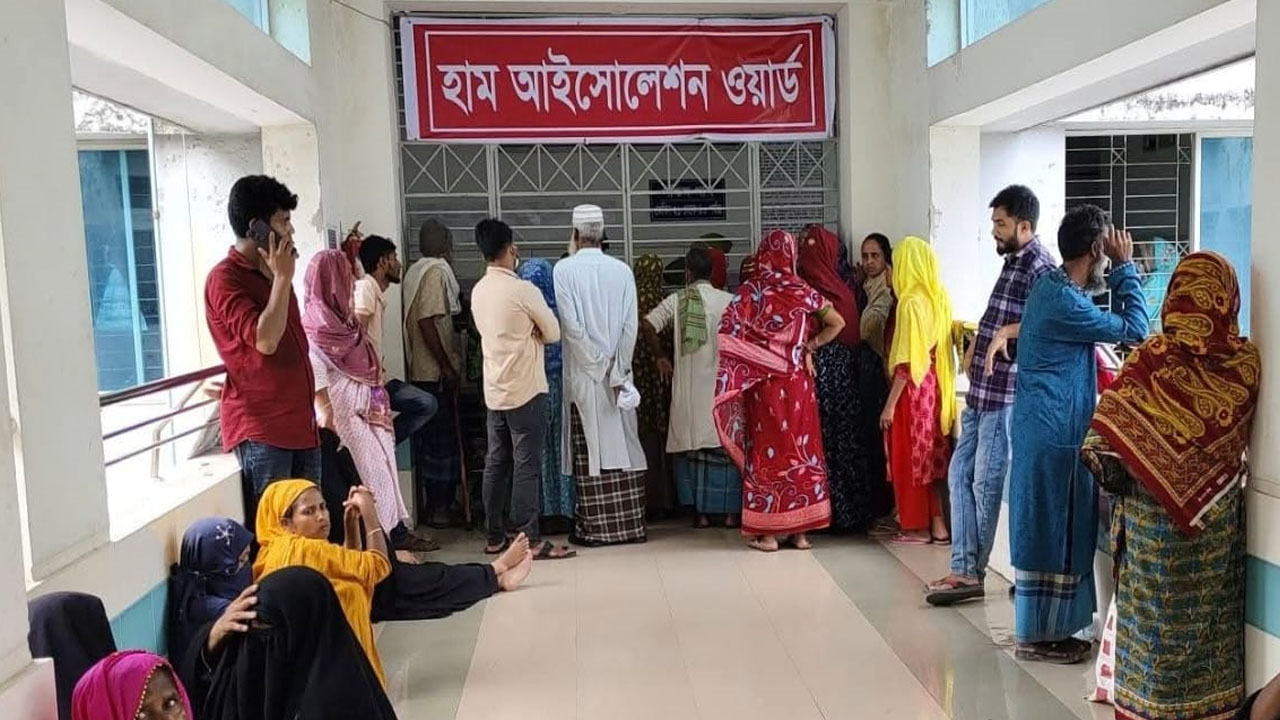 ময়মনসিংহ মেডিকেলে হামের উপসর্গ নিয়ে সাড়ে ৩ মাস বয়সী শিশুর