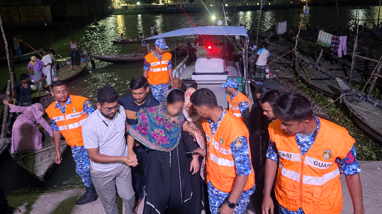 চলন্ত লঞ্চে প্রসববেদনা, ৯৯৯-এর ডাকে উদ্ধার অন্তঃসত্ত্বা