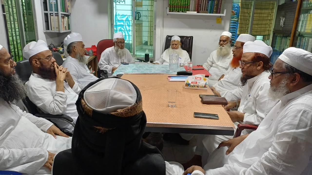 জ্বালানি তেলের দাম কমিয়ে স্বস্তি চাইল জমিয়ত