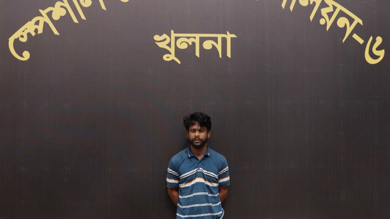 আজমুল হত্যা মামলায় রিফাত গ্রেপ্তার