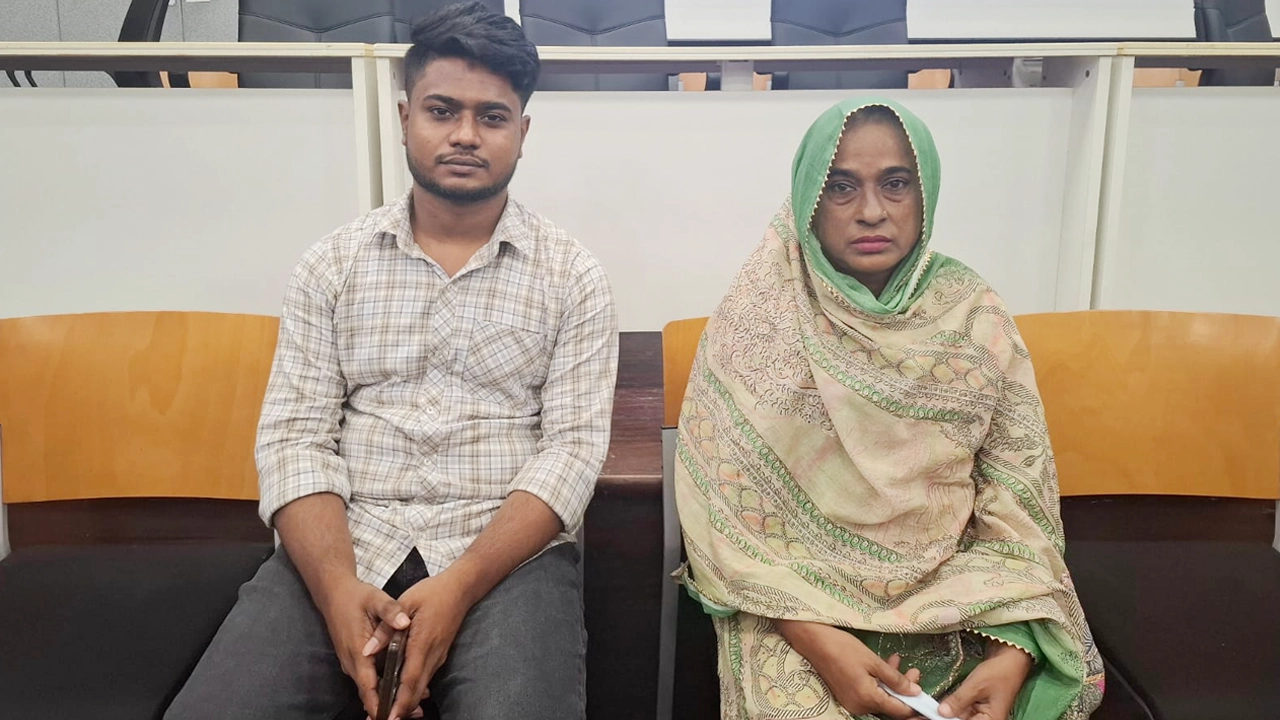 ‘মায়ের শরীরে এখন আমার লিভার, এতেই আমার গর্ব’