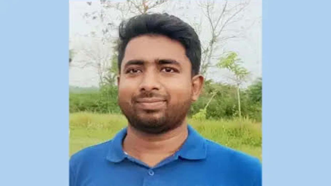 চট্টগ্রামে ঘুষসহ আটক সাব-রেজিস্ট্রার