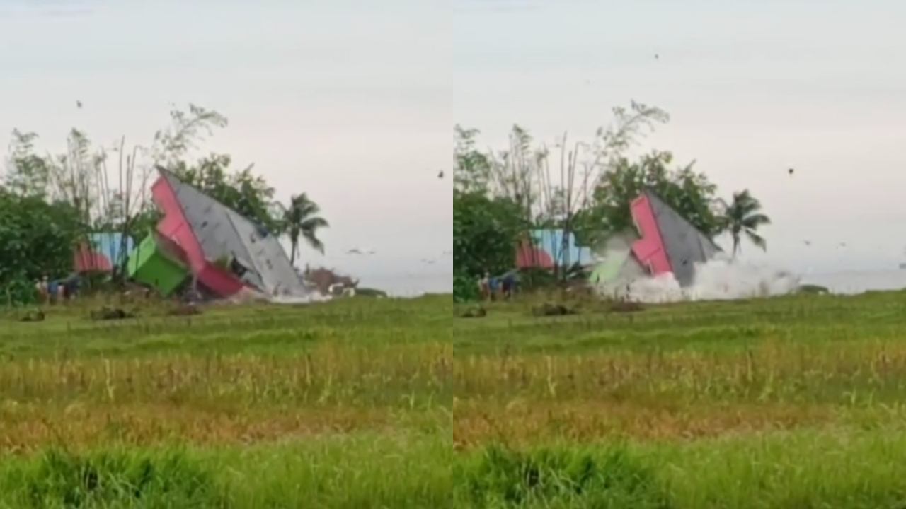 মালয়েশিয়ায় ঘাম ঝরিয়ে গড়া ঘর, মুহূর্তেই নিয়ে গেল পদ্মা
