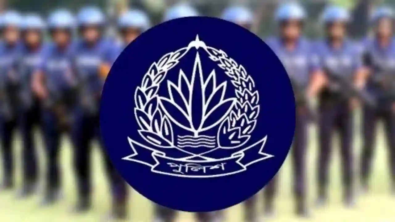 ইউনিফর্ম পরে পুলিশের কনটেন্ট বানানো নিয়ে আইন কী বলে