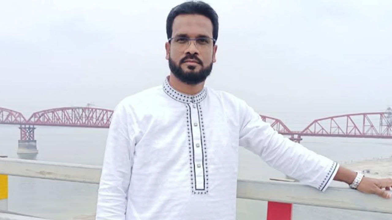 মঞ্চে বক্তব্য দেওয়ার সময় সাবেক শিবির নেতার মৃত্যু
