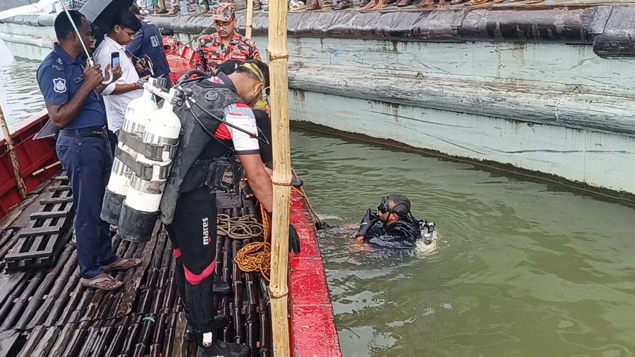 লঞ্চ থেকে নামতে গিয়ে নদীতে পড়ে যুবক নিখোঁজ