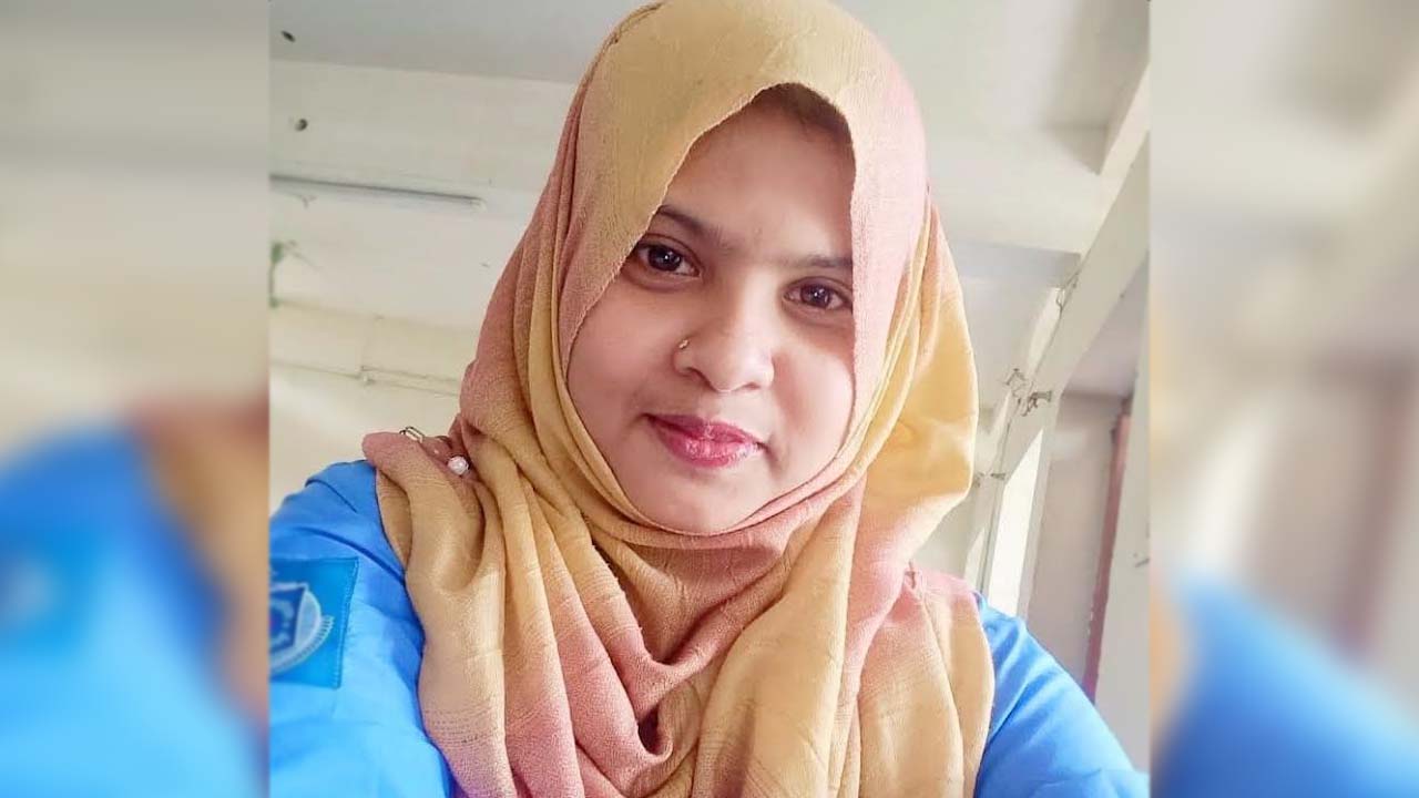 ফেনী ছাত্রদল নেত্রীকে শোকজ