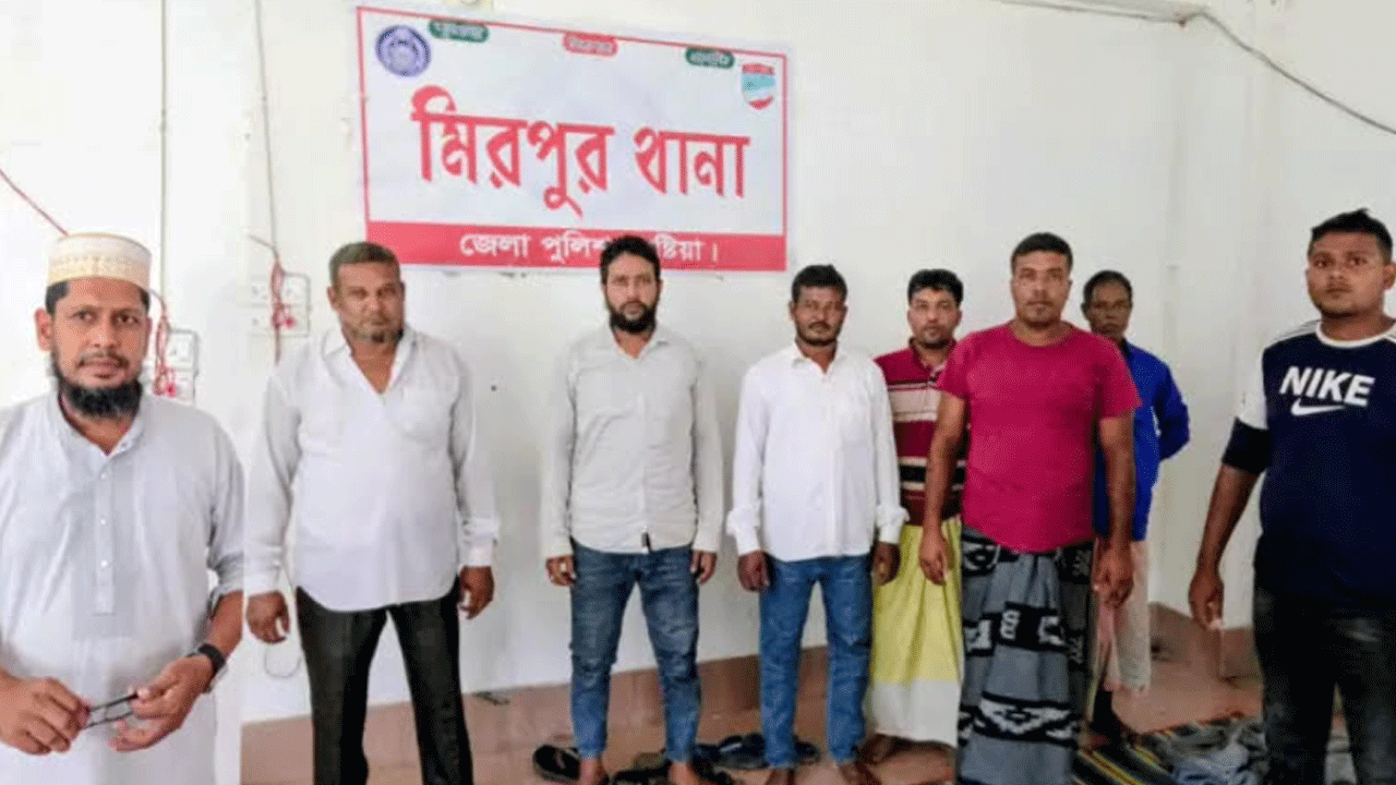 কৃষক লীগ নেতা ছাড়ানোর চেষ্টায় ৮ জন আটক