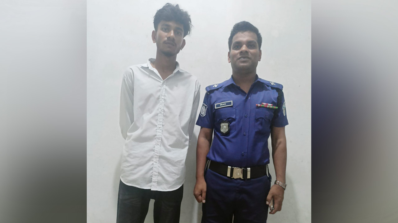 ফেসবুক-টিকটকে পরিচয়ের টানে কুমিল্লায় কিশোরীকে ধর্ষণে যুবক গ্রেপ্তার হলো