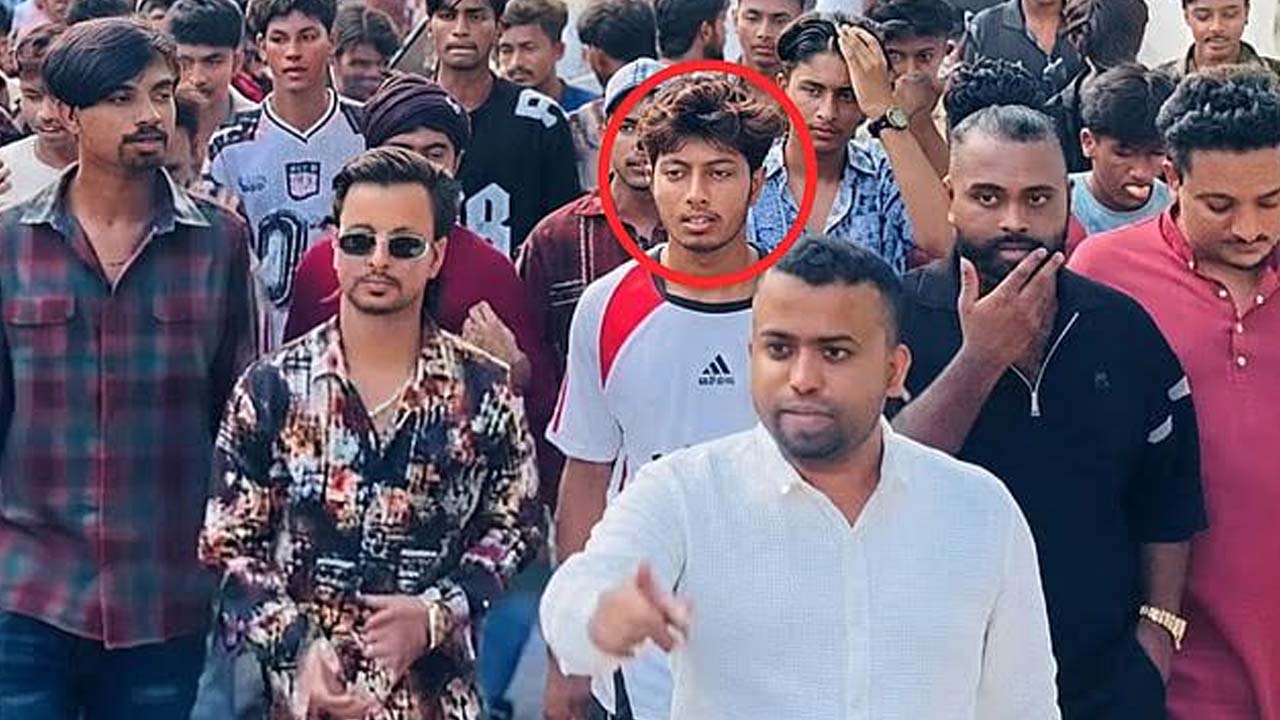 কিশোর গ্যাং নেতার সঙ্গে ছাত্রদল নেতার ভিডিও ভাইরাল, তীব্র সমালোচনা