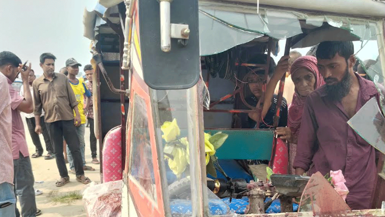 ব্রাহ্মণবাড়িয়ায় অটোরিকশা নিয়ন্ত্রণ হারিয়ে আইল্যান্ডে ধাক্কা, চালক নিহত