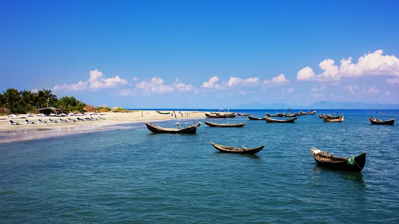 সেন্টমার্টিন ভ্রমণে বিধিনিষেধ শিথিল করতে যাচ্ছে সরকার
