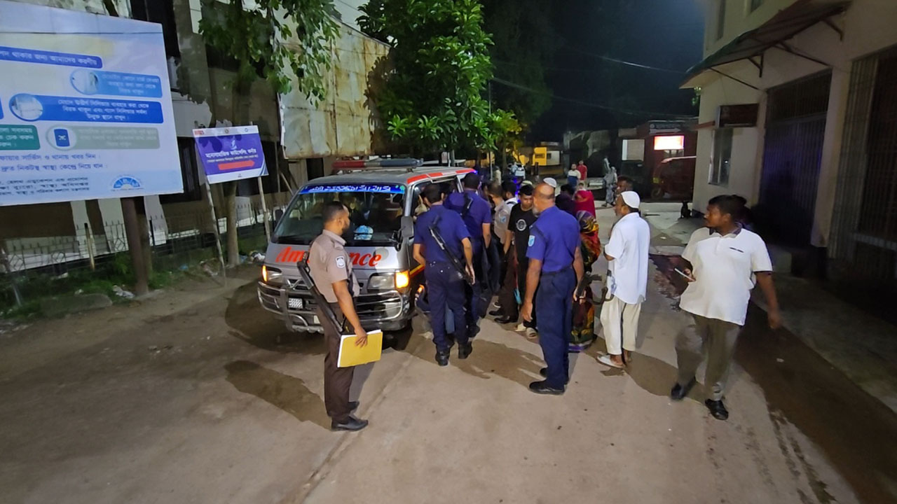 নরসিংদীতে ফুচকা বিক্রেতা আব্দুল্লাহকে গুলি করে হত্যা