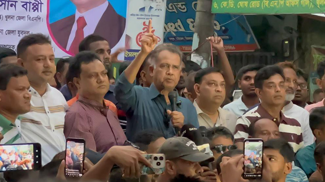 বিদেশি স্বার্থের পরীক্ষাগার নয় বাংলাদেশ: আজিজুল বারী হেলাল