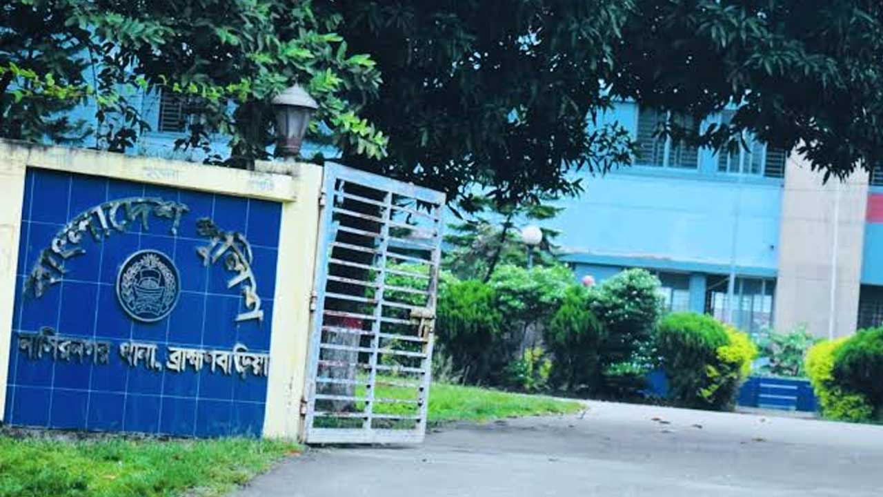 নাসিরনগরে ১৩ বছর কিশোরীকে যৌন নির্যাতন ও গরম খুন্তি দিয়ে
