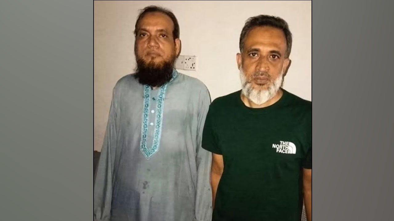 রাষ্ট্রপতির স্বাক্ষর ও সিল জালের অভিযোগে ভারপ্রাপ্ত অধ্যক্ষসহ ২ গ্রেপ্তার