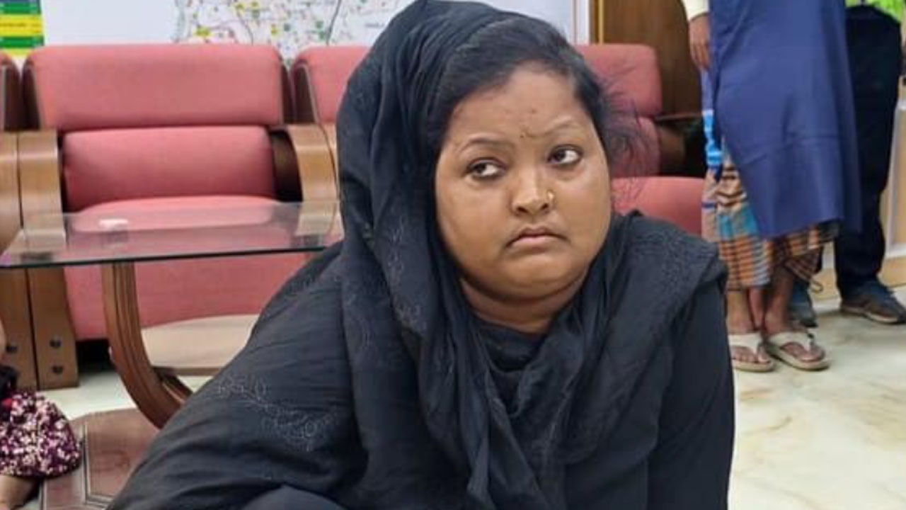 ফ্যামিলি কার্ডের প্রলোভনে প্রতারণা